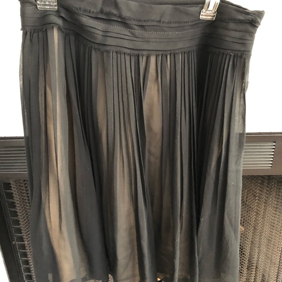 Black organza skirt with nude lining - Picture 2 of 5